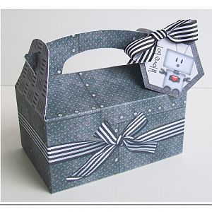 Lil' Love Bot gift box